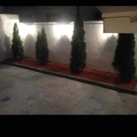 Апартаменти Luxury In Downtown Скоп'є