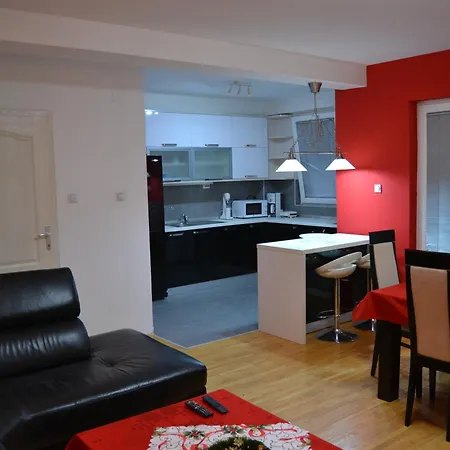 Апартаменти Luxury In Downtown Скоп'є