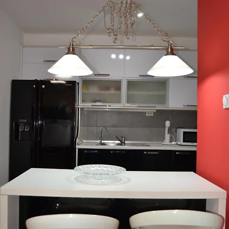 Апартаменти Luxury In Downtown Скоп'є